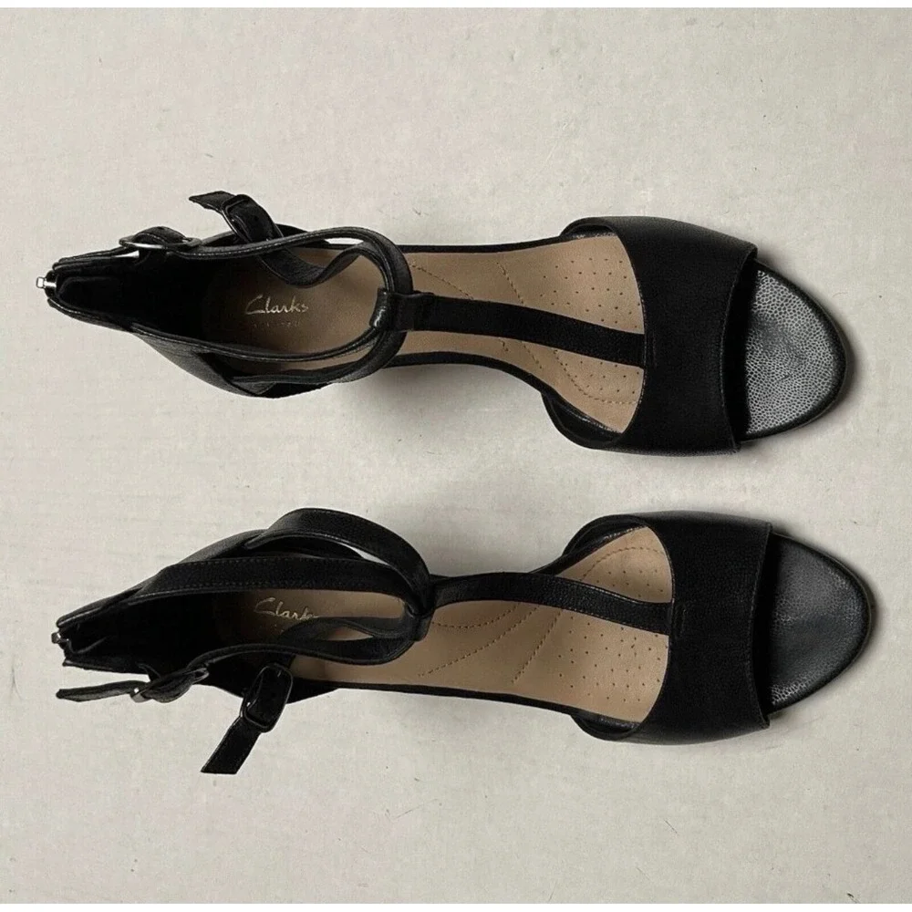Clarks Adriel Pearl Black Leather T-Strap Kitten Heel Sandals Womens 10M